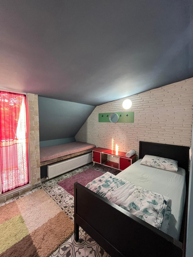 Bedroom 2, 5RoomsPansiyon, Merkez