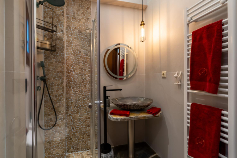 Bathroom 3, BARBARELLA Luxury Resort, Thessaly