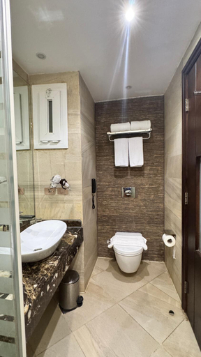 Bathroom 5, Grand Ocean Sokhna Hotel & Resort, 'Ataqah