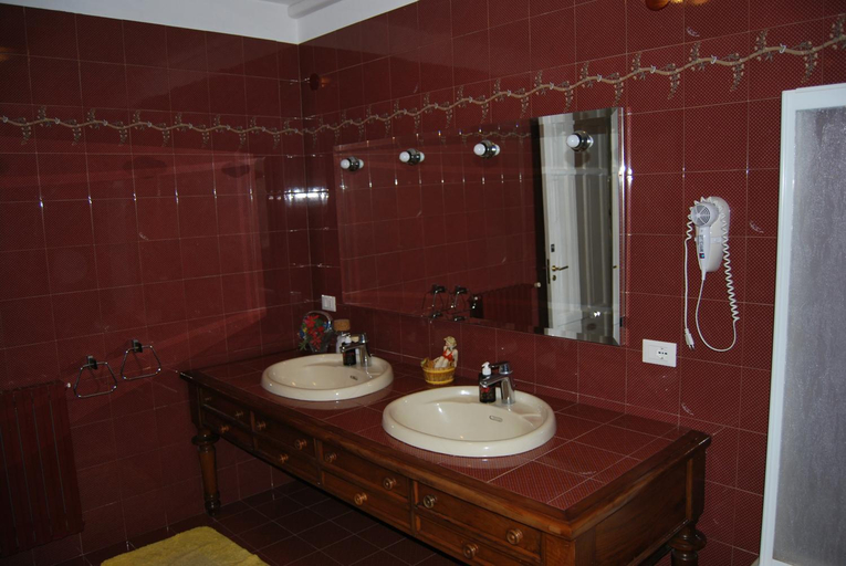 Bathroom 2, 4You, Palermo