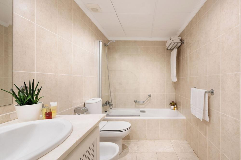Bathroom 4, Colina del Paraiso Hotel, Málaga