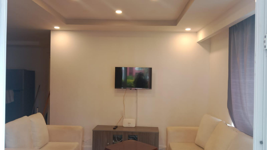 5, 2 Bedroom Apartment With 2 Pools