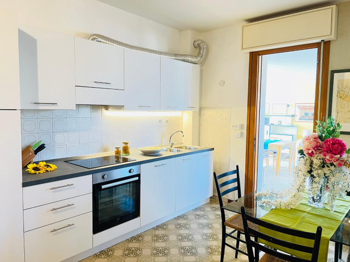 Others 4, Condominio Corso, Venezia