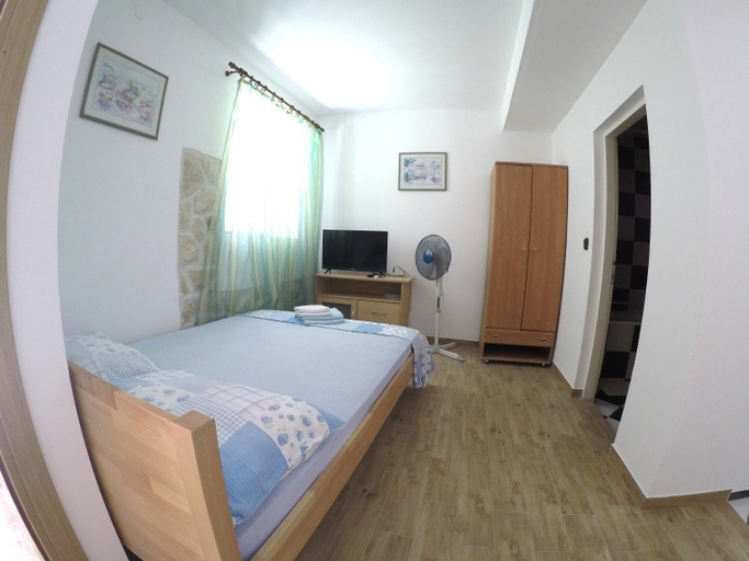 Others 3, Apartment S, Bibinje