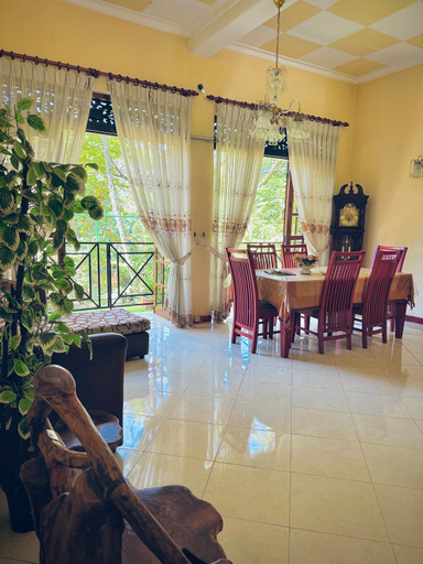 Others 3, Mahaweli View Bungalow, Kundasale