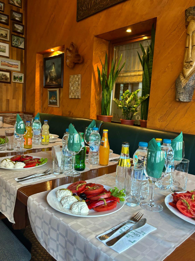 Food & Drinks 2, Family Hotel Palermo, Tutrakan