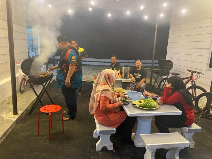 Food & Drinks 5, IDAMAN COTTAGE Sekinchan, Kuala Selangor