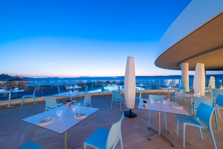 Food & Drinks 5, Ramla Bay Resort