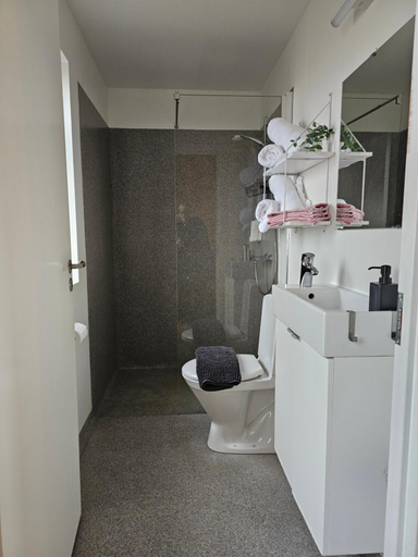 Bathroom, Starmyri 2 Cottages, Djúpavogshreppur
