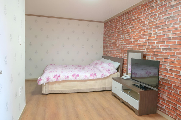 Bedroom 3, Badaya Pension, Jeju