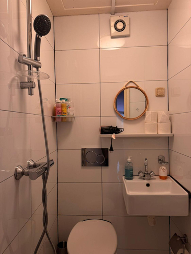 Bathroom, Central B&B Apartment in Amsterdam, Amsterdam