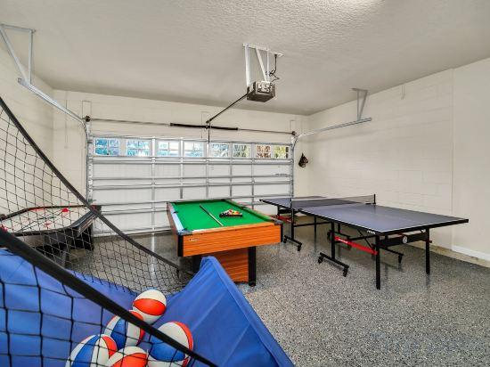 2, 6 Br, 4 BA Home Sleeps 14! WW103, Osceola