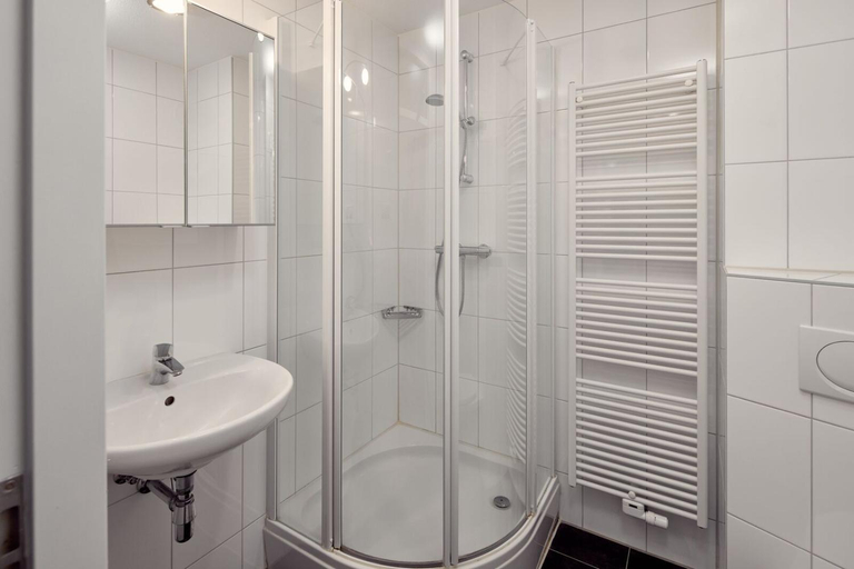 Bathroom 2, De Pelikaan Texel Appartementen, Texel