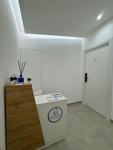 Public Area 2, Space Tower Rooms, Napoli