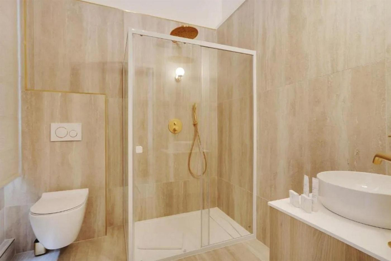 Bathroom 3, Makom Saint Honore, Paris