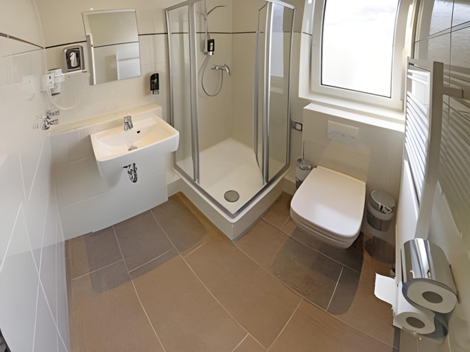 Bathroom 3, Hotel Residenz, Düsseldorf
