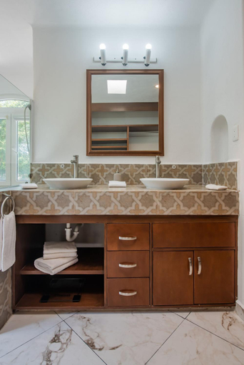Bathroom 4, Luxury Villa Golf Beach 5-Bedroom Retreat in Playa del Carmen, Cozumel