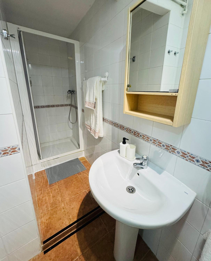 Bathroom 3, Apartamento Ballesteros, Málaga