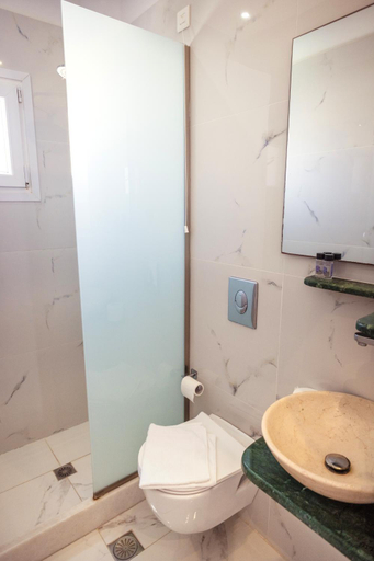 Bathroom 4, Cyclades, South Aegean