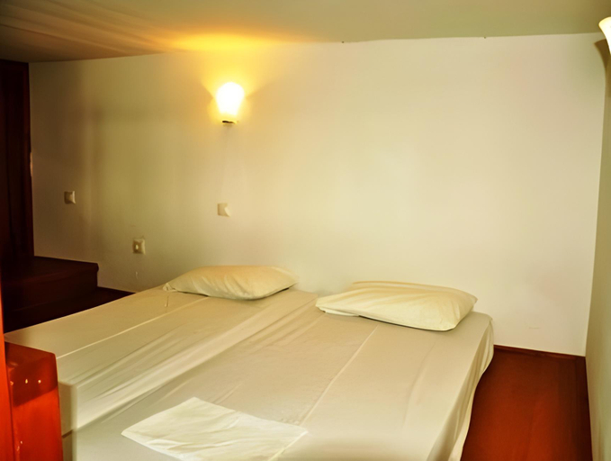 Bedroom 2, Vlycha Beach Apartments, South Aegean