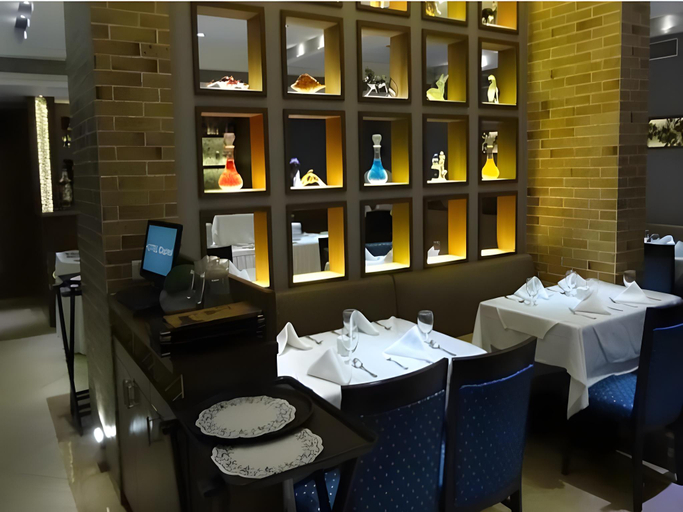 Food & Drinks 4, Hotel Capitol, Thane