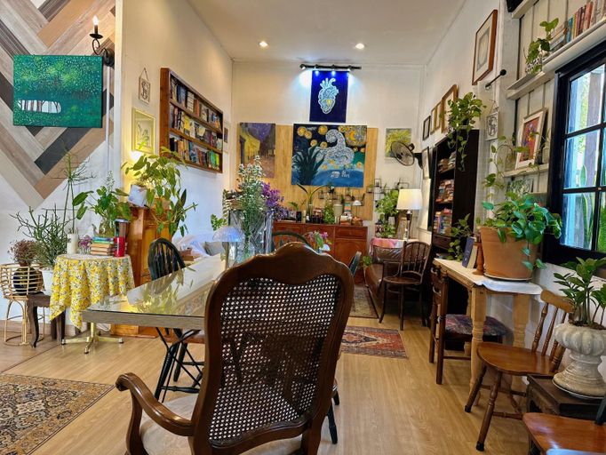 Food & Drinks 5, Hugga Pai, Pai