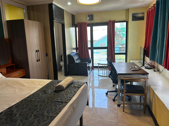 Bedroom 2, Marine Apartments, Panatina