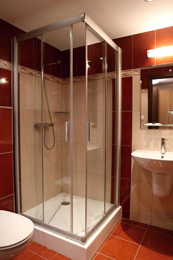 Bathroom, Motorest Eso, Trnava