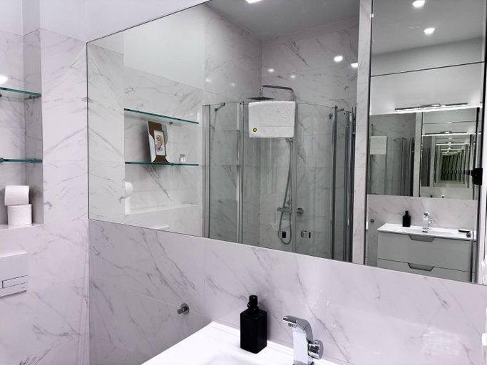 Bathroom 3, InPoint Wielopole 32 Boutique Apartments Old Town&Kazimierz District Self Check-in, Kraków City