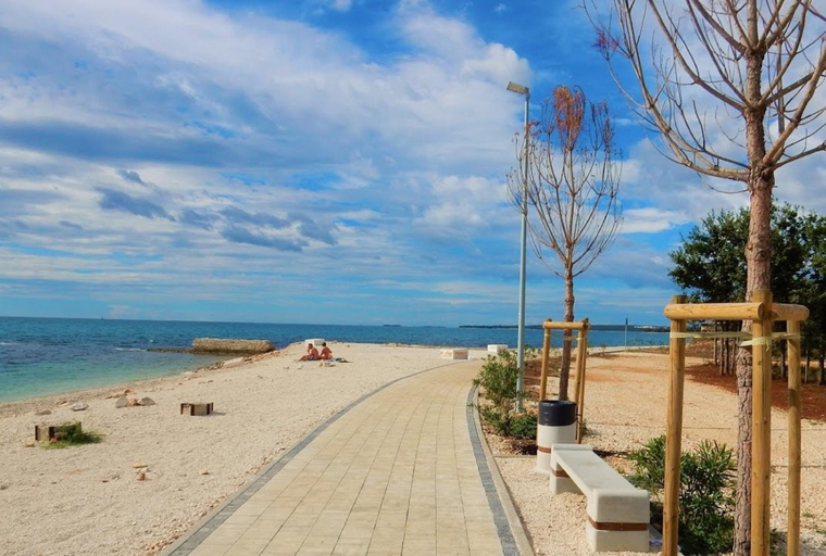 Beach 4, Spacious apartment in Peroj with terrace, Vodnjan