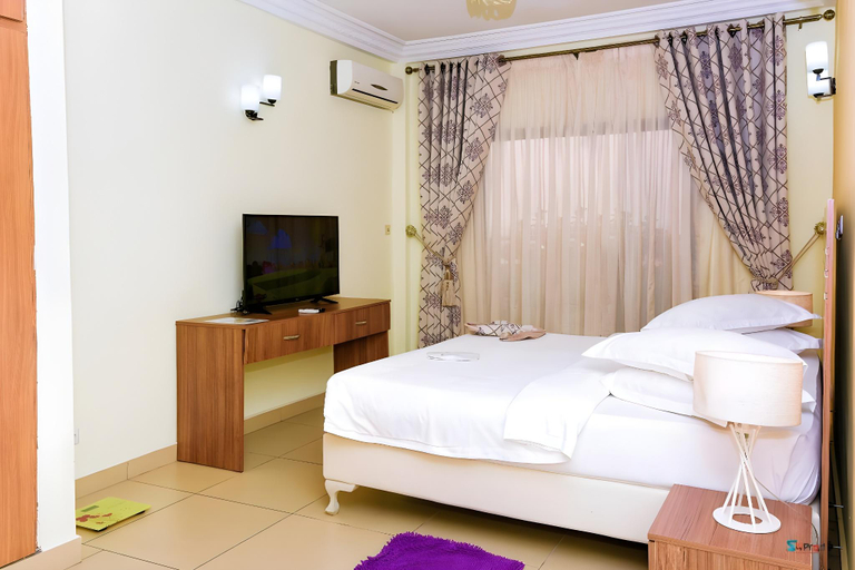 Bedroom 2, Loumia Residency, Wouri