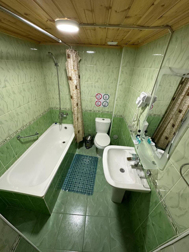 Bathroom 3, MUNIS Lyabi hauz, Buxoro