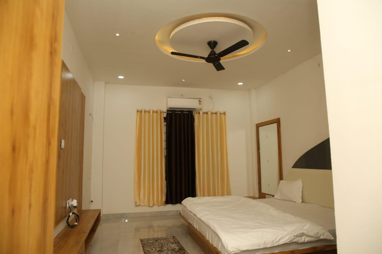 Bedroom 2, HOTEL SHANKARA HILLS, East Nimar
