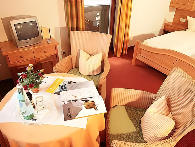 Bedroom 2, Gastehaus Linsinger, Miesbach