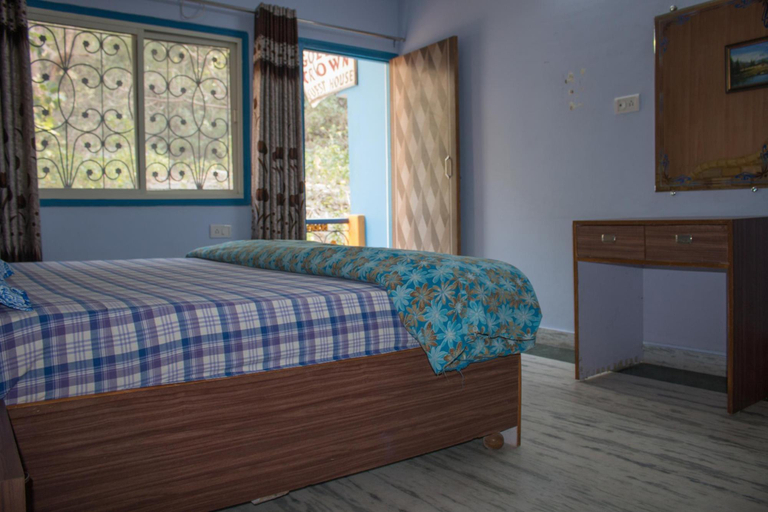 Bedroom 4, Hotel Golden Crown, Garhwal
