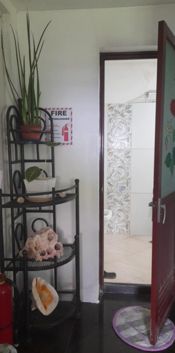 Others 5, Aliyah Transient House, Atimonan