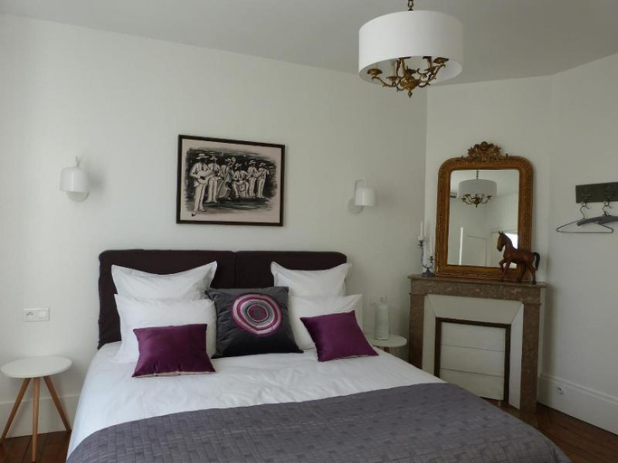 Bedroom 2, VillaBona, Essonne