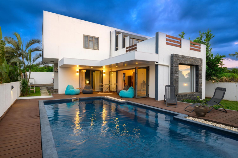 Swimming pool 4, Wild Pearl, Albion Mauritius, Black River