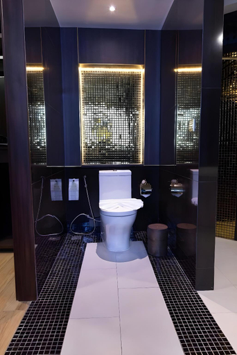 Bathroom 4, Holatel Hotel Phitsanulok, Muang Phitsanulok