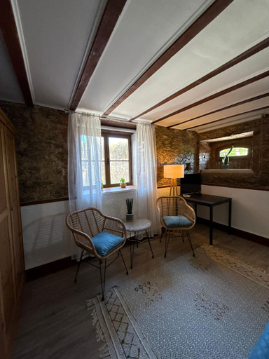 Others 2, A Casa Amarela Guest room, Arganil