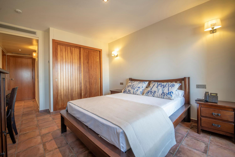Bedroom 2, Hotel La Grava, Tarragona