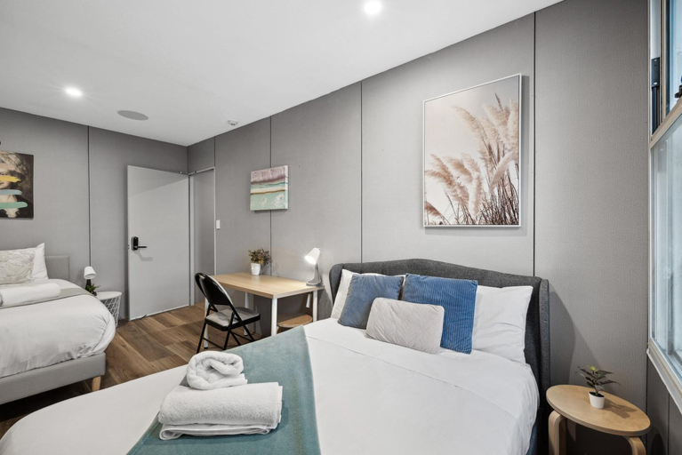 Bedroom 4, Standard Triple Room - Luxe Spot - Next to Central - Shared Bathroom, Sydney