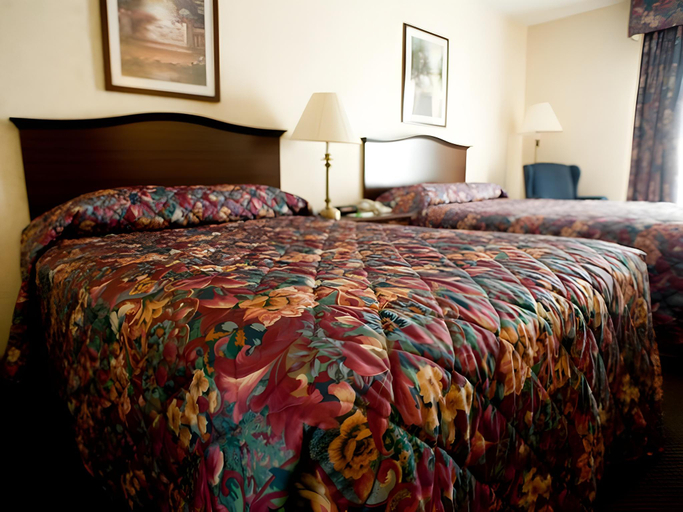 Bedroom 3, East Norwich Inn, Nassau