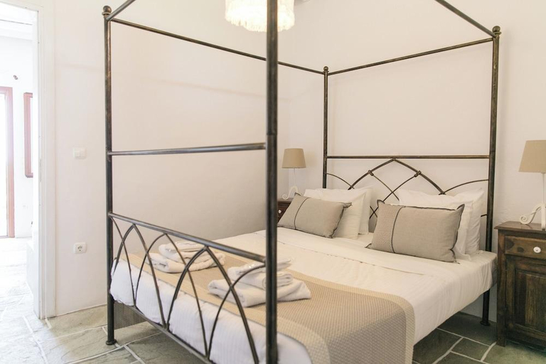 Bedroom 3, Windmill Bella Vista Hotel, South Aegean