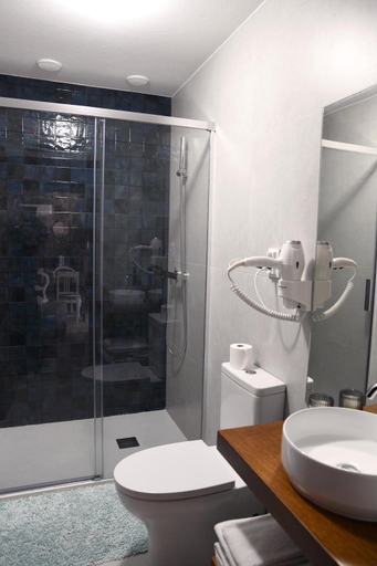Bathroom, Casa Do Carvalho, Barcelos