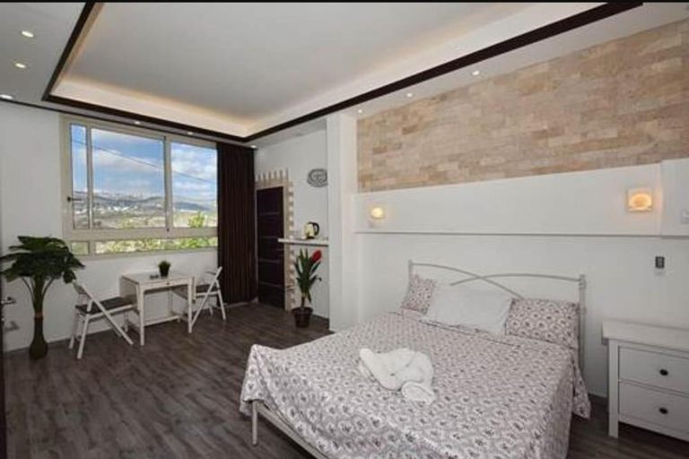 Bedroom 3, Alin