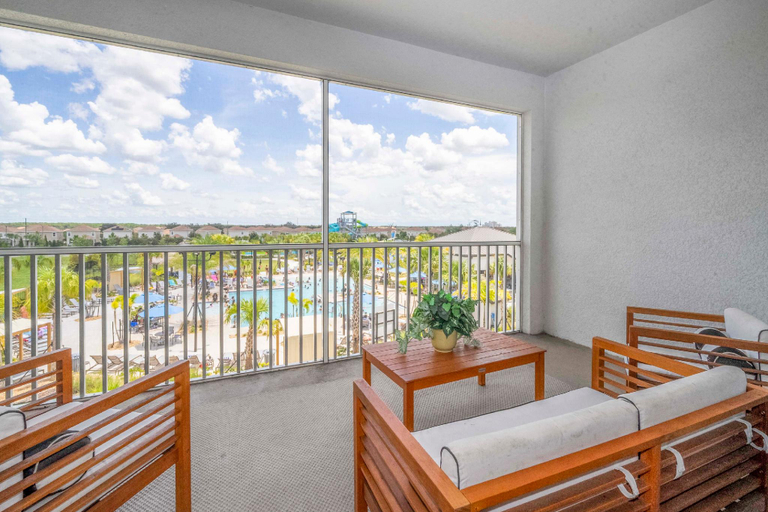 5, Magical Getaway - Super Cute 3BR Apartment, Osceola