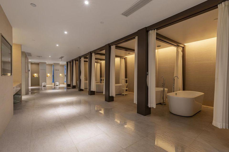Bathroom, Center International Hotel, Chengdu