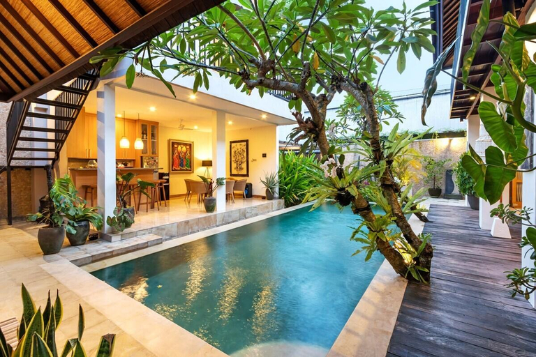 Sport & Beauty 2, Villa Amrina: Central 3BR Tranquility in Umalas, Badung