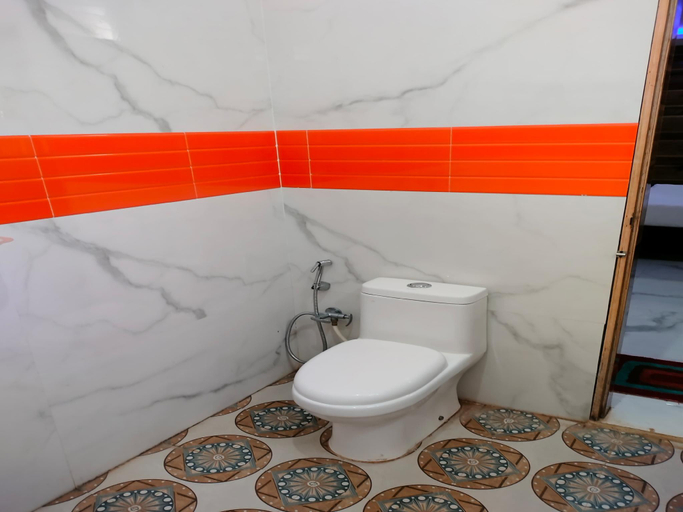 Bathroom 3, Thavika Onila Resort, Vellore